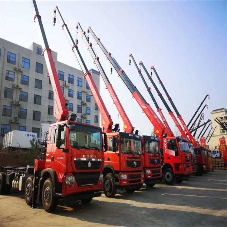 威海租专业吊车电话