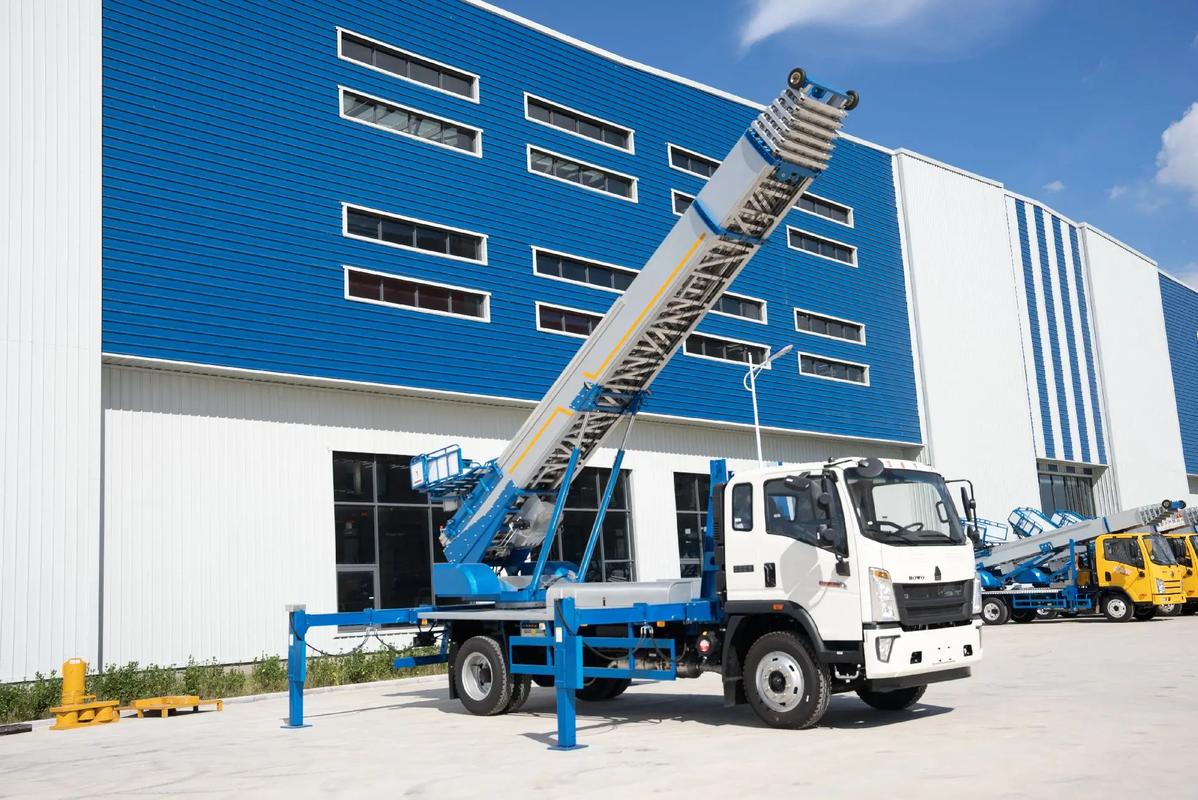 威海小型云梯车上料车租赁多少钱