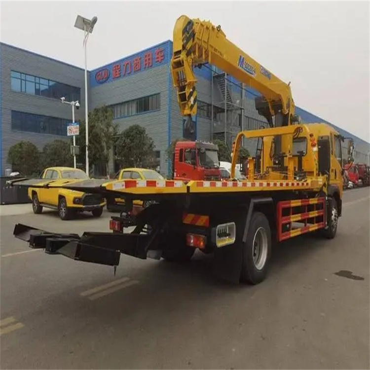 威海附近小随车吊出租电话，轻松解决搬运烦恼