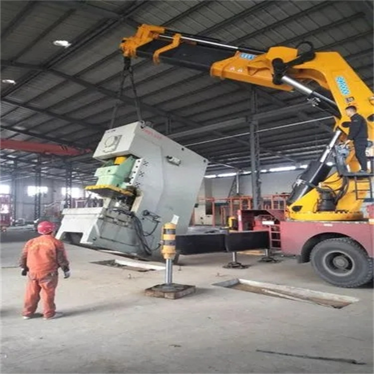 威海80吨折臂吊车出租附近电话